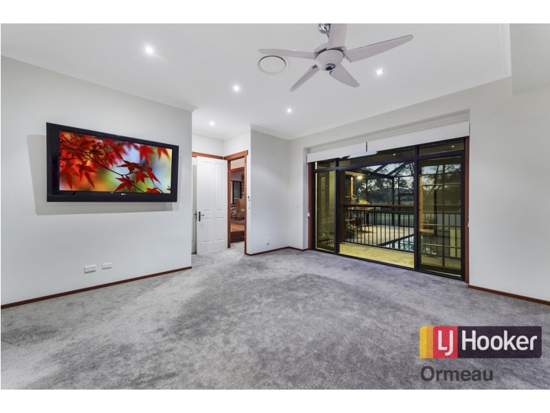 25 The Avenue, Windaroo QLD 4207