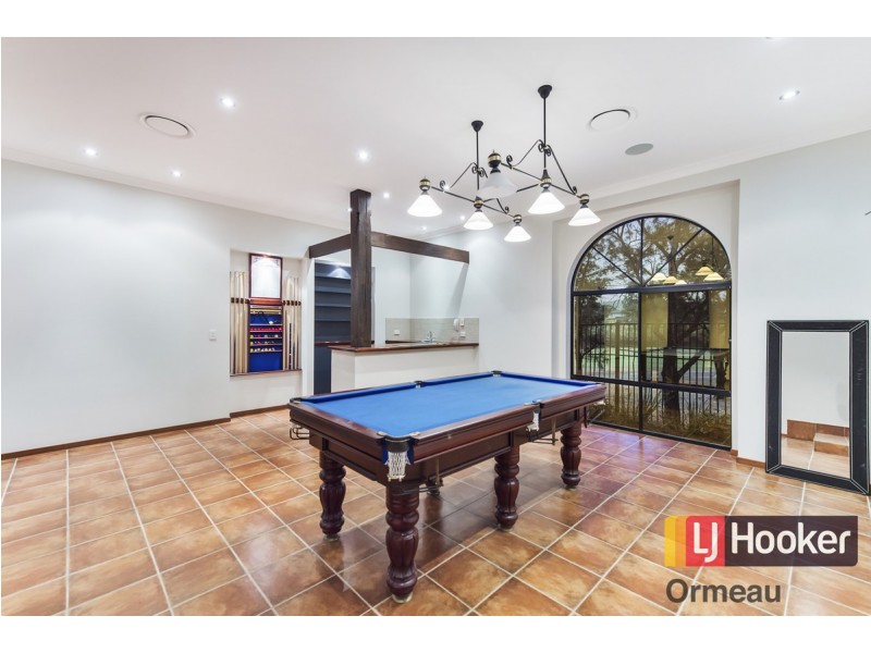 25 The Avenue, Windaroo QLD 4207