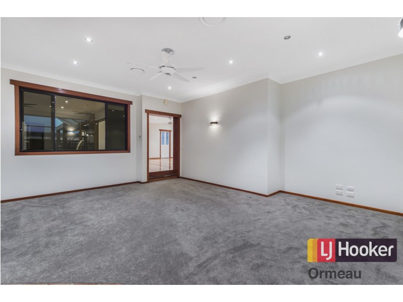25 The Avenue, Windaroo QLD 4207