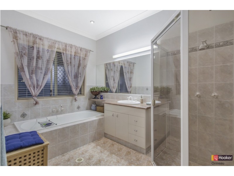 11 Mobbs Place, Ormeau QLD 4208