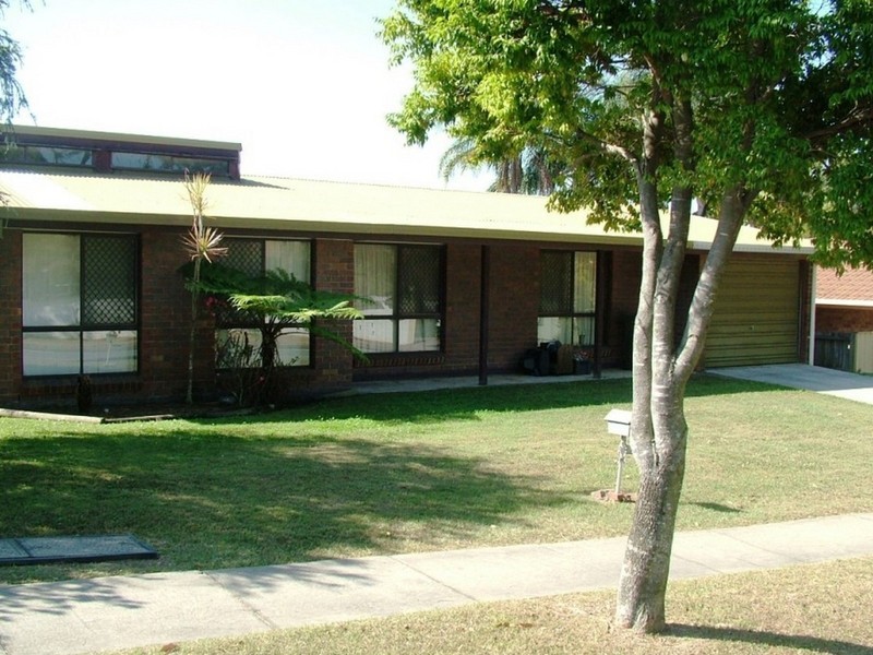 68 Holmead Rd, Eight Mile Plains QLD 4113