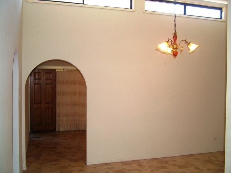 68 Holmead Rd, Eight Mile Plains QLD 4113