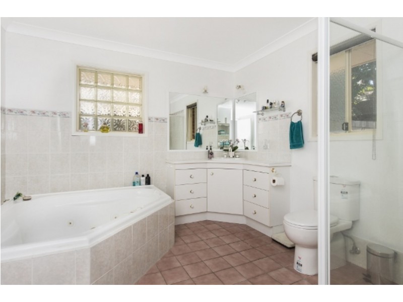 15 Schablon Close, Ormeau Hills QLD 4208