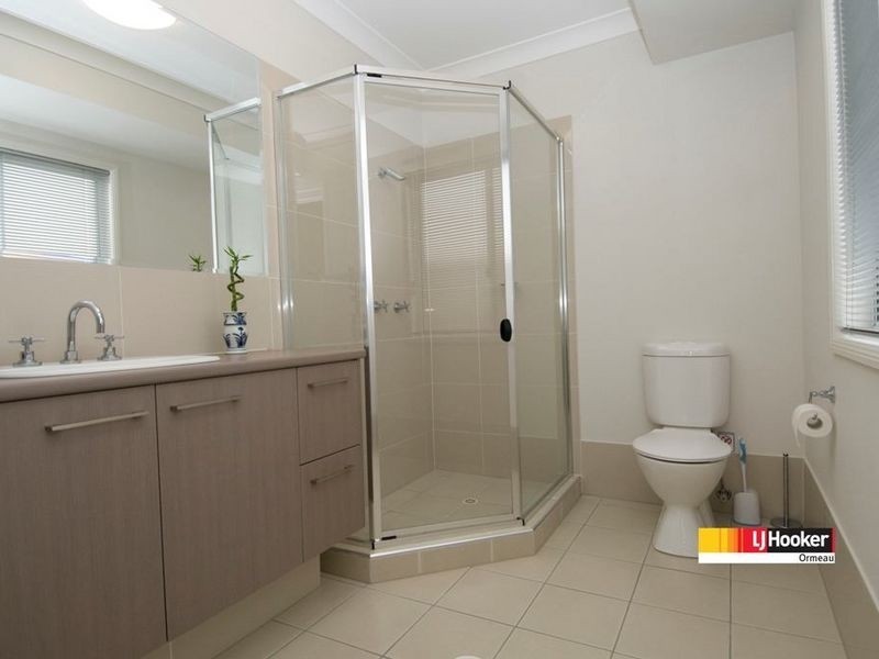 12 Hazelmere Cr, Ormeau QLD 4208