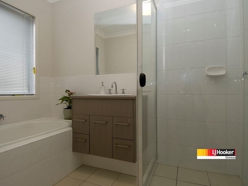 12 Hazelmere Cr, Ormeau QLD 4208