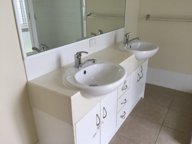 26 Charlton Crescent, Ormeau QLD 4208