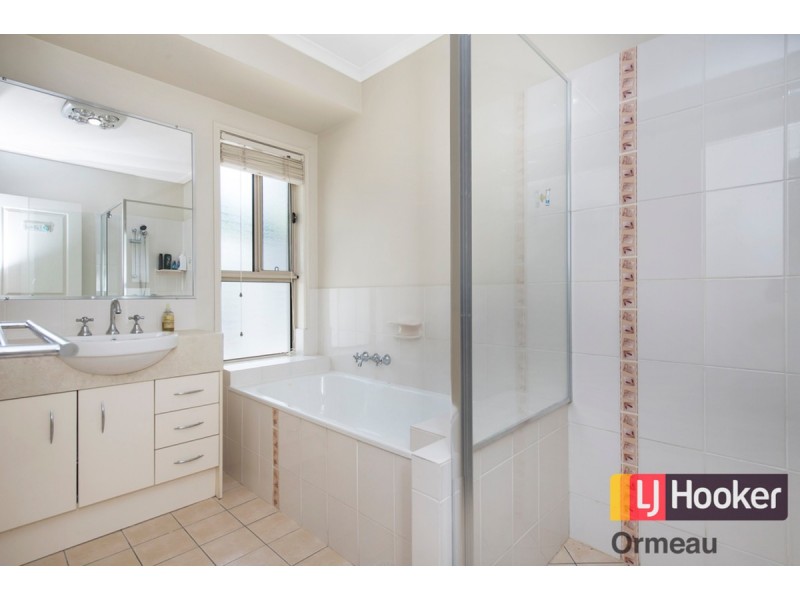17 Lynbrook Avenue, Ormeau QLD 4208