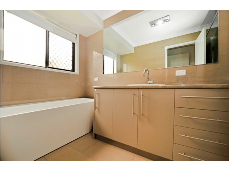 24 Belair Drive, Yatala QLD 4207