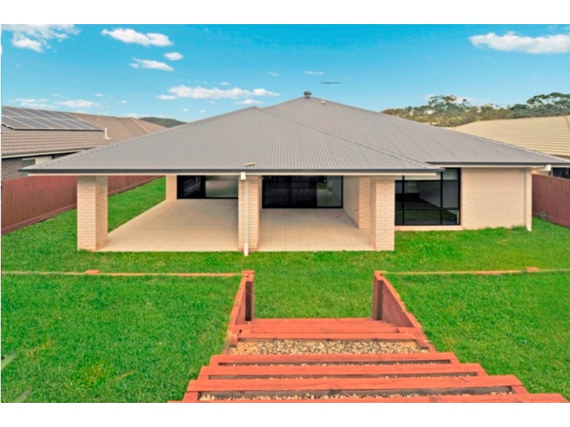 19 Dandalup Avenue, Ormeau Hills QLD 4208