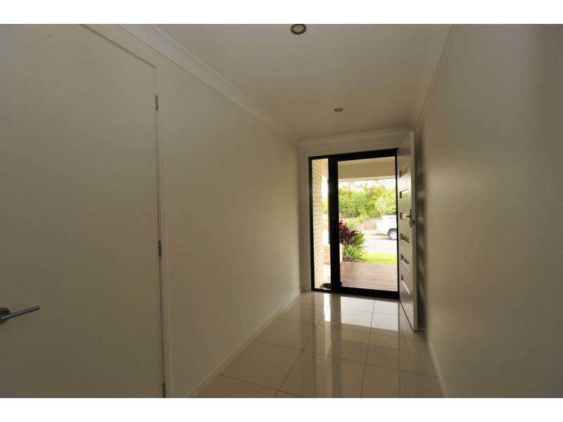 19 Dandalup Avenue, Ormeau Hills QLD 4208