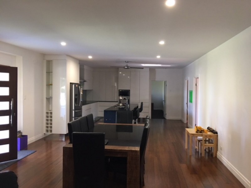 4 Elkana Road, Alberton QLD 4207