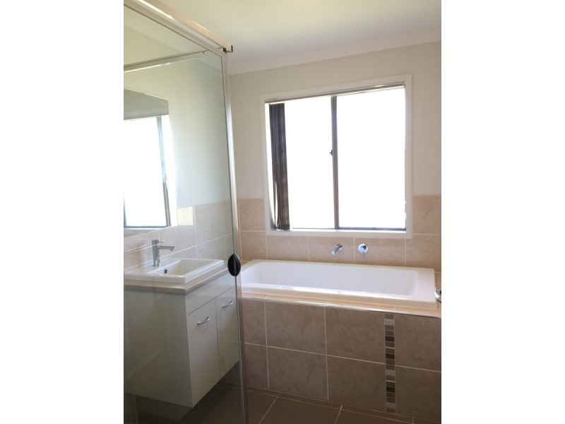 37 Adelaide Crescent, Ormeau Hills QLD 4208