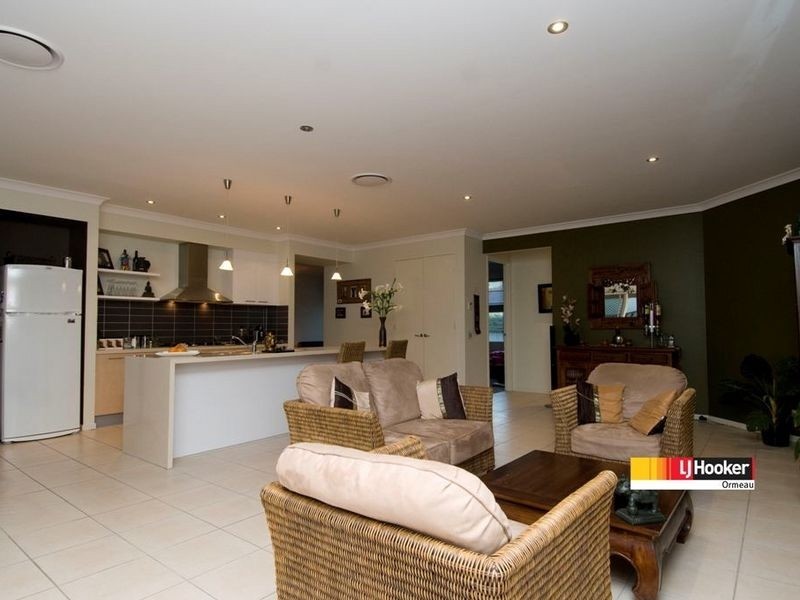 14 Bellthorpe Rd, Ormeau QLD 4208