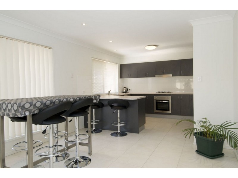 2/3 Morrell Court, Ormeau QLD 4208