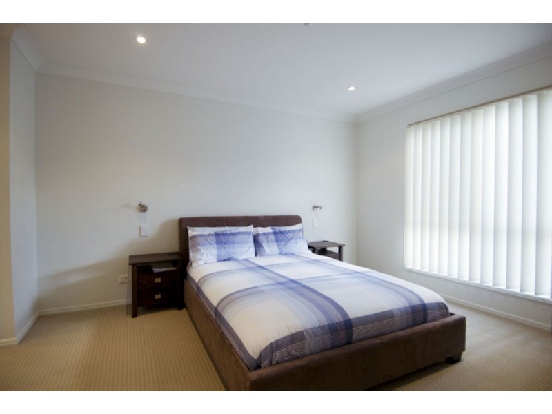 2/3 Morrell Court, Ormeau QLD 4208