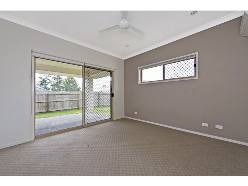 8 Kondalilla Tce, Waterford QLD 4133