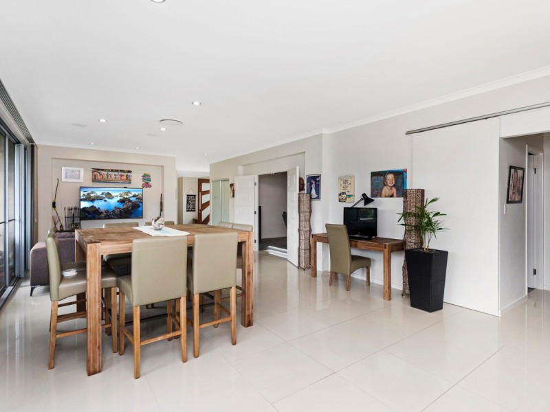 8 Waterlilly Place, Upper Coomera QLD 4209