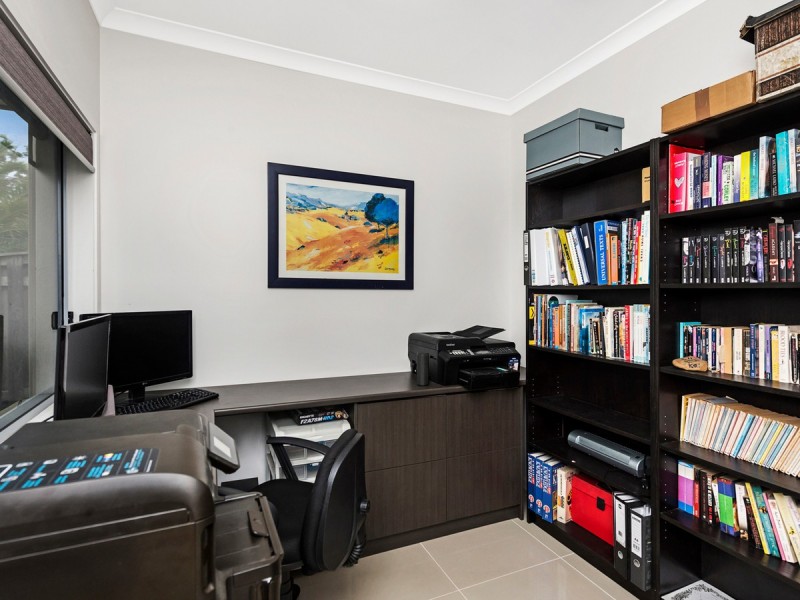 8 Waterlilly Place, Upper Coomera QLD 4209