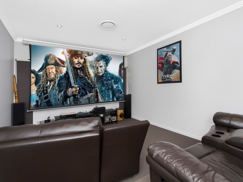 8 Waterlilly Place, Upper Coomera QLD 4209