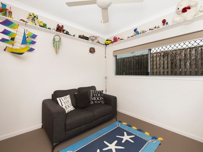 8 Waterlilly Place, Upper Coomera QLD 4209