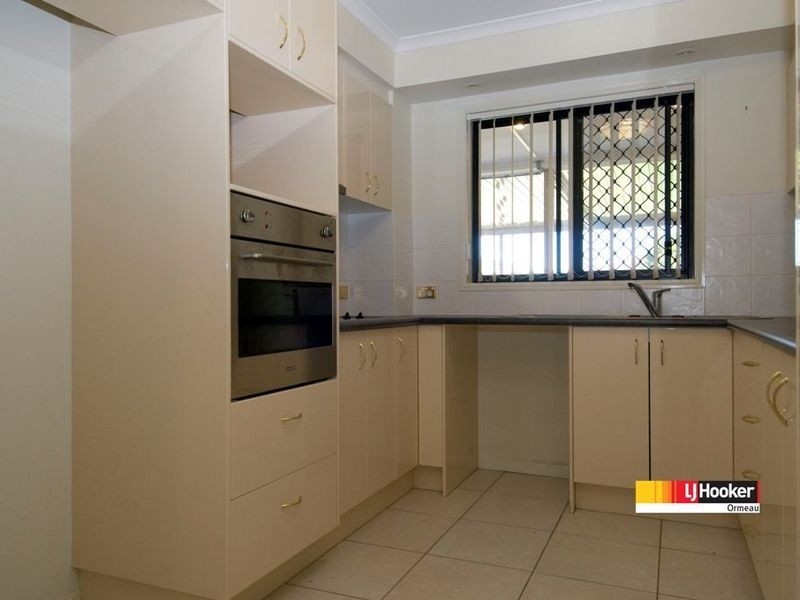 2/14 Pepperina Cct, Ormeau QLD 4208