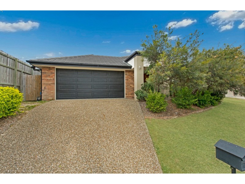 33 Jasmine Circuit, Ormeau QLD 4208