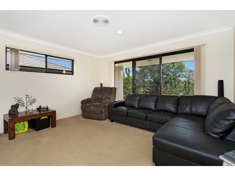 33 Jasmine Circuit, Ormeau QLD 4208