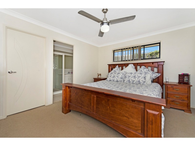 33 Jasmine Circuit, Ormeau QLD 4208