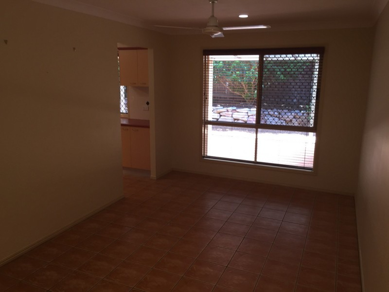 16 Forestglen Crescent, Bahrs Scrub QLD 4207