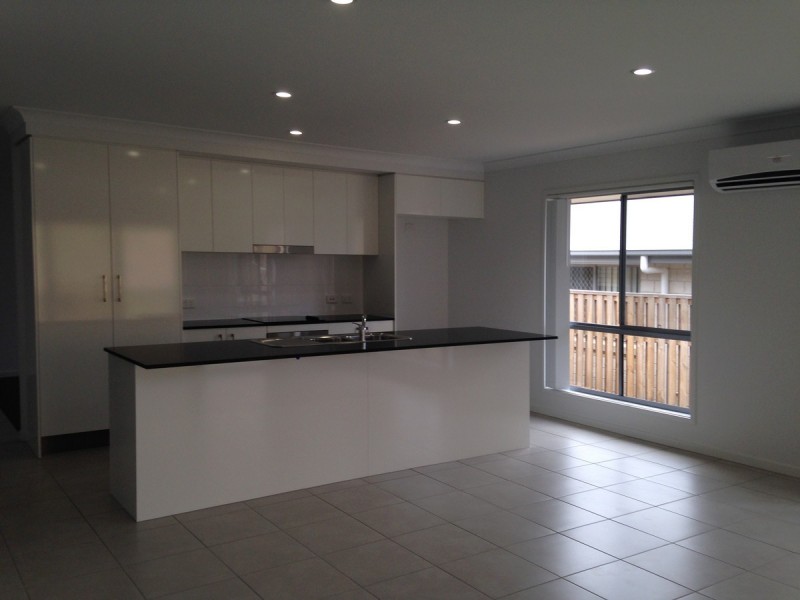 18 Hollanders Crescent, Ormeau Hills QLD 4208