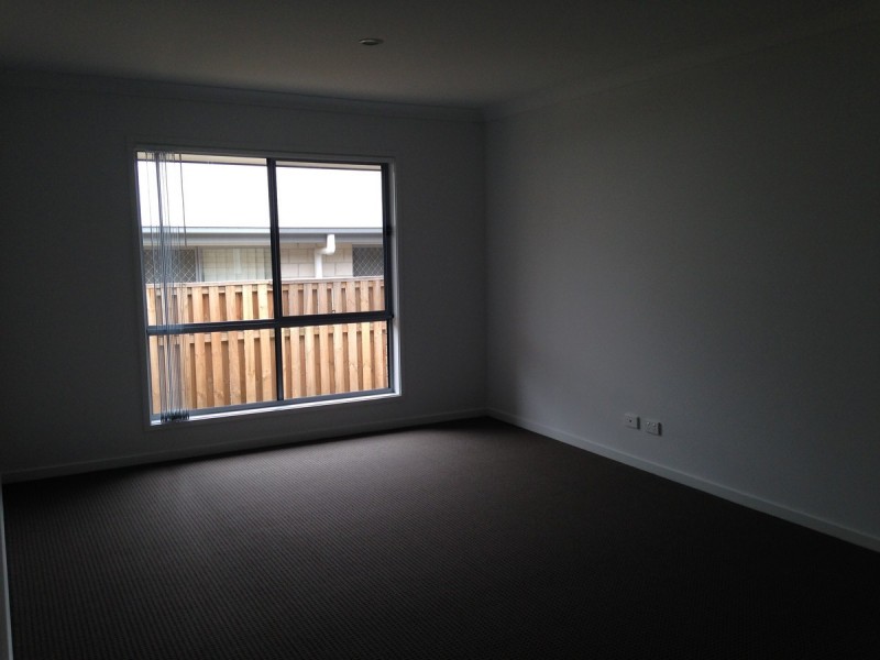 18 Hollanders Crescent, Ormeau Hills QLD 4208