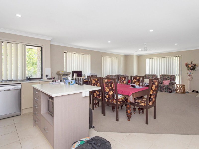 1/1 Success Crescent, Ormeau QLD 4208