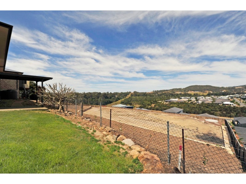 60 Ormeau Ridge Road, Ormeau Hills QLD 4208