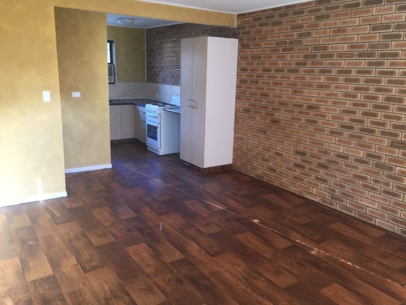 2/4 Conoble Court, Eagleby QLD 4207