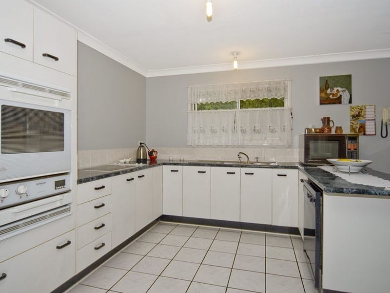 Yatala QLD 4207