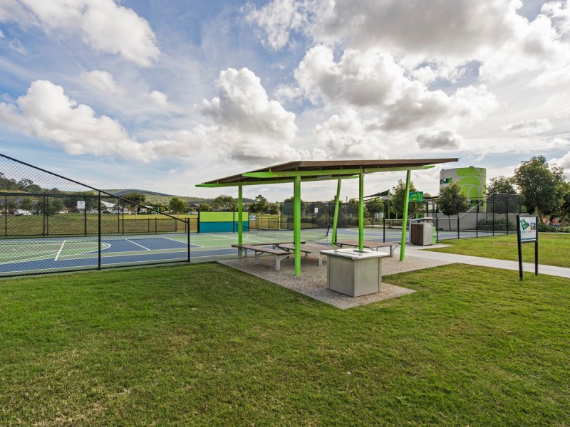19 Adelaide Crescent, Ormeau Hills QLD 4208