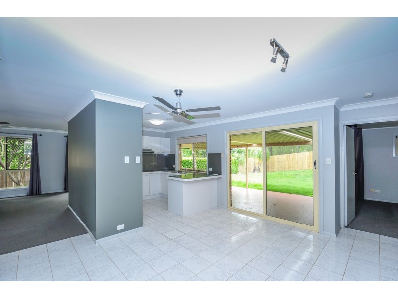 16 Ernest Street, Windaroo QLD 4207