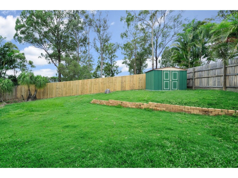16 Ernest Street, Windaroo QLD 4207