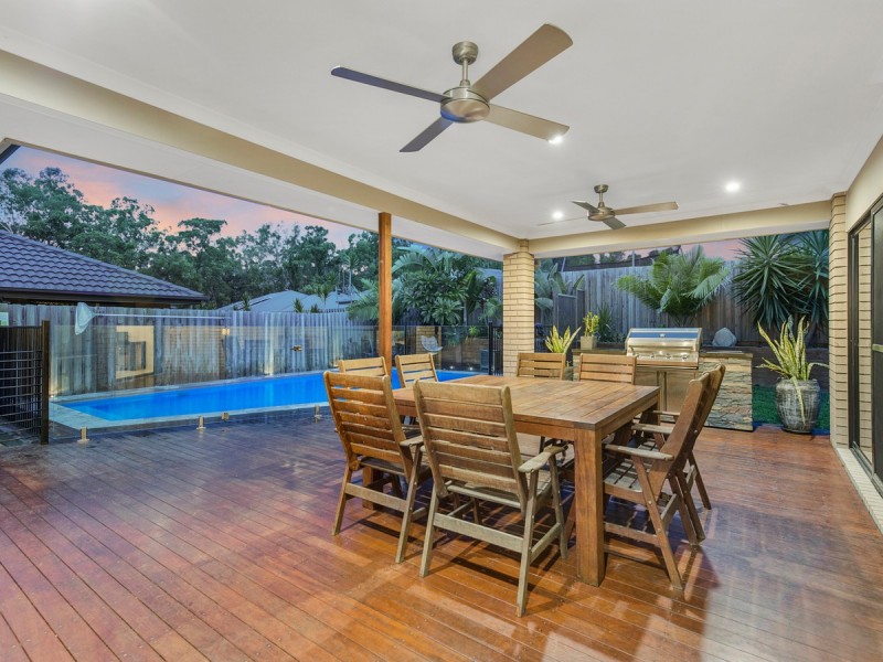 6 Hollanders Crescent, Ormeau Hills QLD 4208