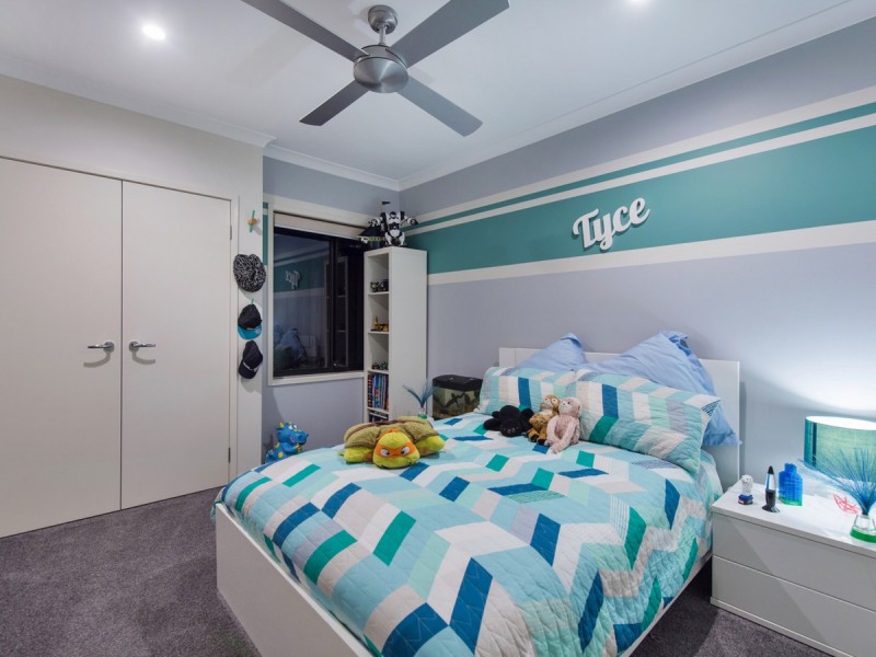 6 Hollanders Crescent, Ormeau Hills QLD 4208