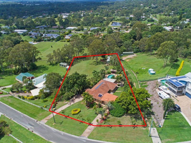 10 Vennor Drive, Ormeau QLD 4208