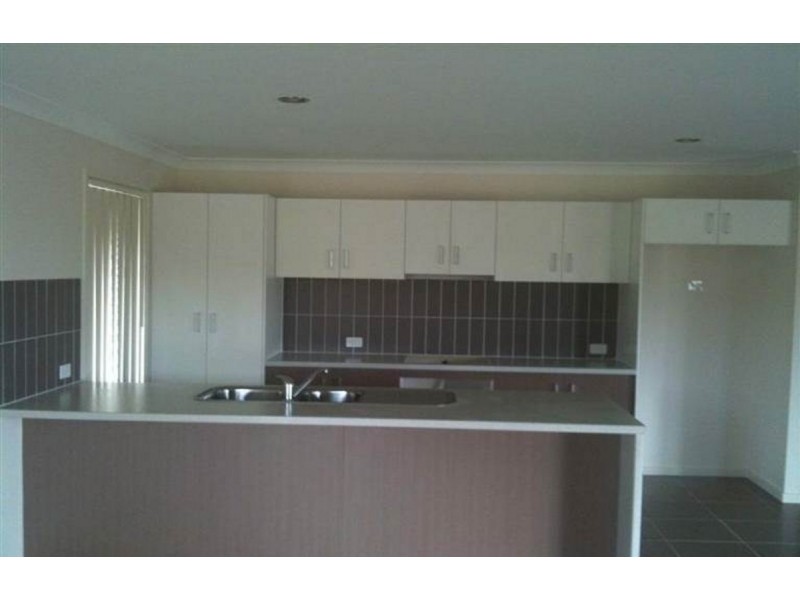 22 Sunridge Circuit, Bahrs Scrub QLD 4207