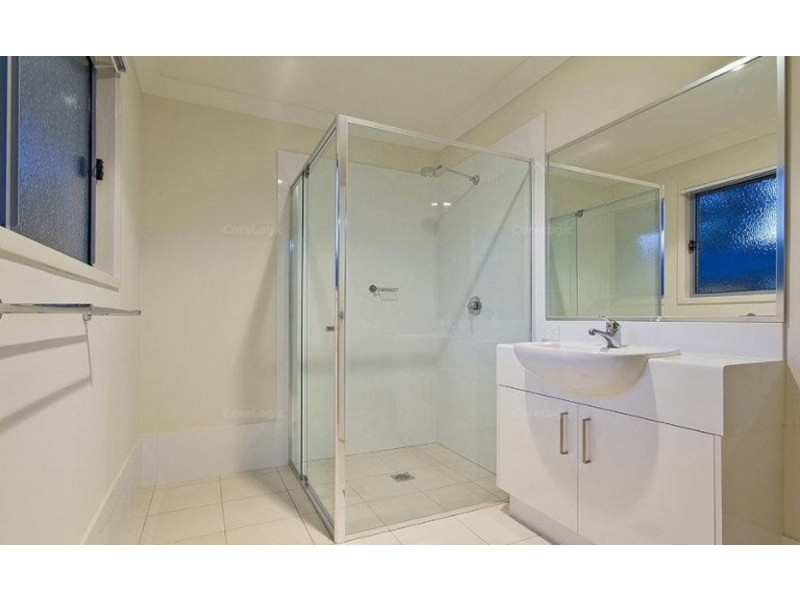 2/70-72 River Hills Road, Eagleby QLD 4207