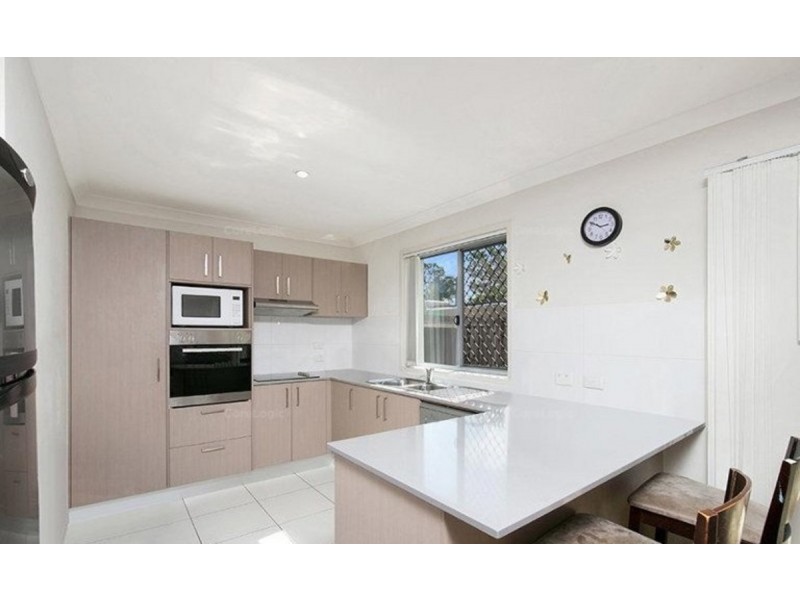 2/70-72 River Hills Road, Eagleby QLD 4207