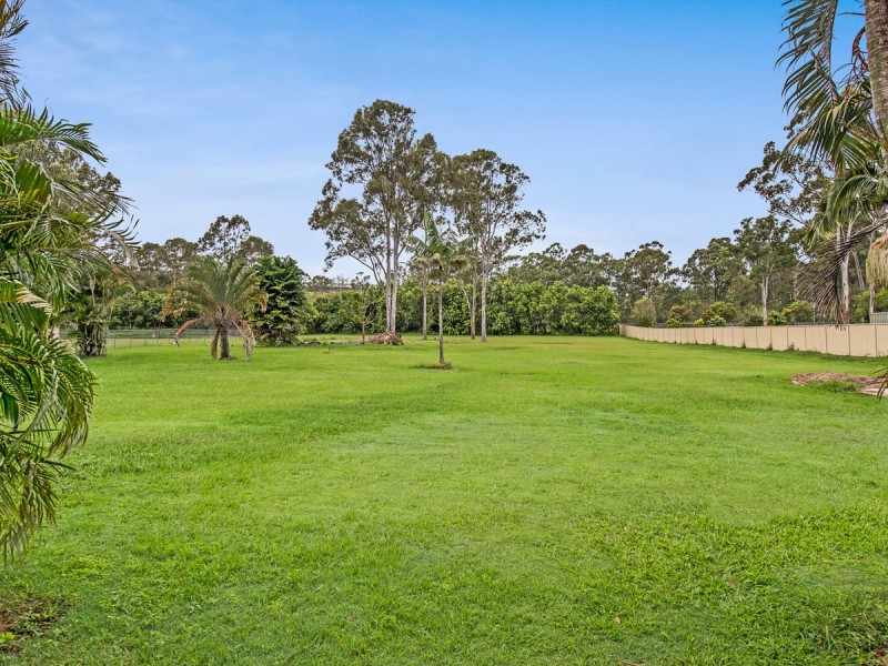 25 Kristy Court, Yatala QLD 4207