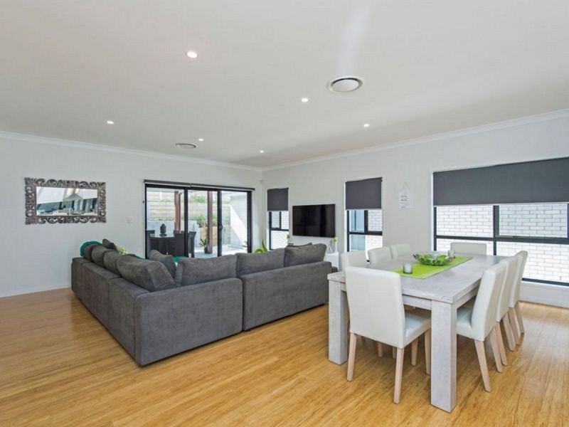 116 River Run Circuit, Ormeau Hills QLD 4208
