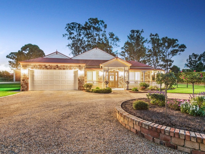 22 Kristy Court, Yatala QLD 4207