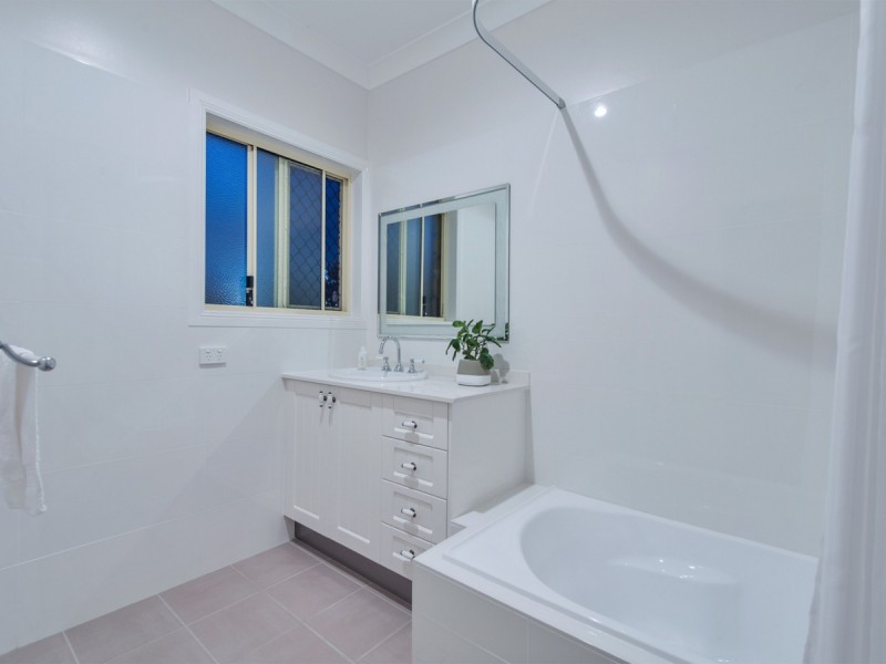 22 Kristy Court, Yatala QLD 4207