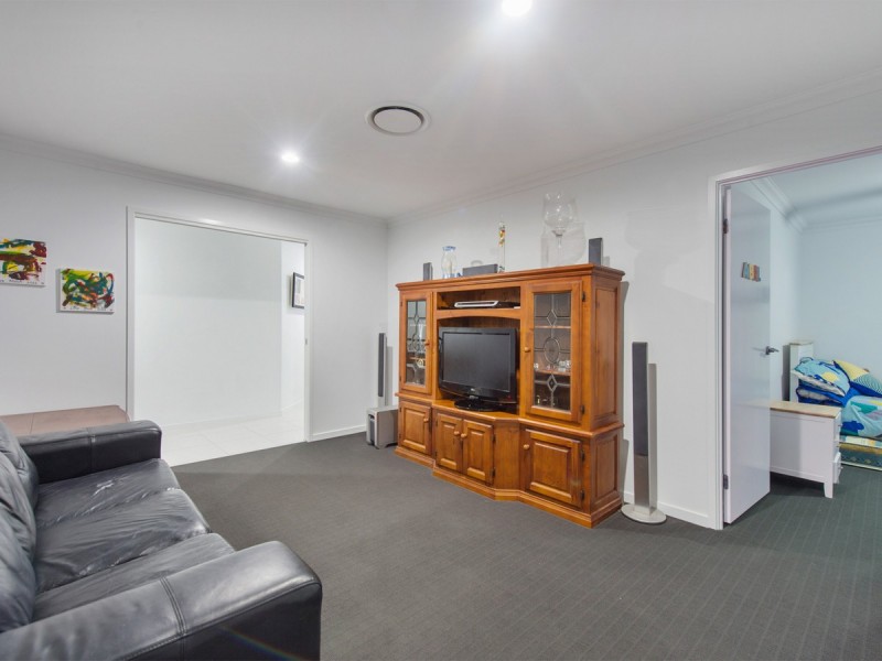 66 Landsdowne Drive, Ormeau Hills QLD 4208