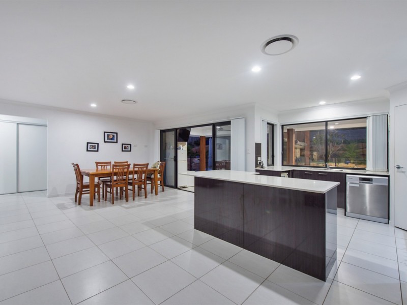 66 Landsdowne Drive, Ormeau Hills QLD 4208